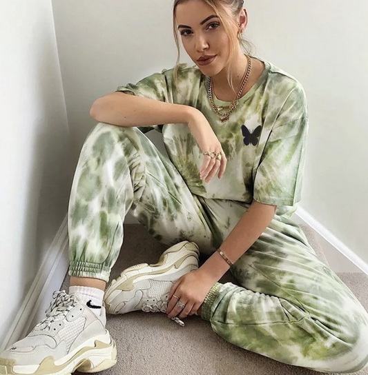 Tie dye butterfly sweat suit